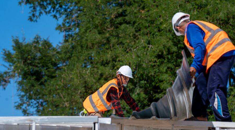 Professional residential roofers in Avery, TX